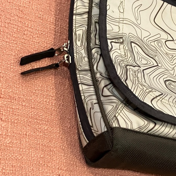 The North Face messenger / shoulder Laptop Bag - Picture 5 of 12